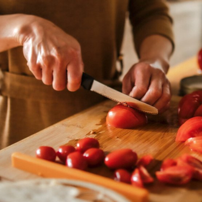 FISKARS Nóż do pomidorów Functional Form